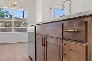 212 Central Park Ct, Athens, TX 75751 - Photo 11