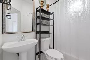 13900 Noel Rd, Dallas, TX 75240 - Photo 23