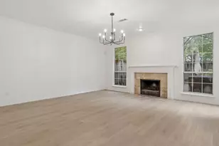 8607 Brittania Ct, Dallas, TX 75243 - Photo 17