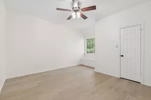 8607 Brittania Ct, Dallas, TX 75243 - Photo 23