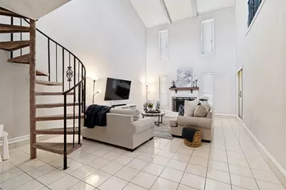 805 W Rochelle Road, Irving, TX 75062 - Photo 13