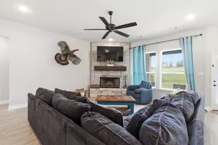 404 Oak Mdw Ln, Weatherford, TX 76085 - Photo 15