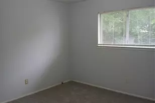 12109 Bishop Dr, Balch Springs, TX 75180 - Photo 33