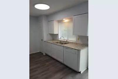 12109 Bishop Drive, Balch Springs, TX 75180 - Photo 15