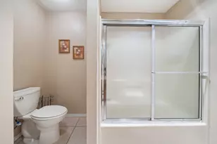 16 Village Green Ct, Denison, TX 75020 - Photo 13