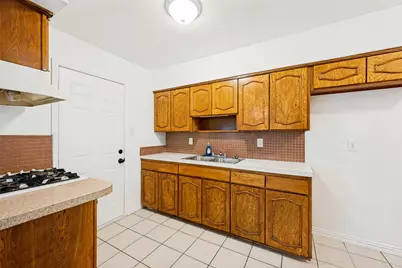 903 Woodbrook Street, Arlington, TX 76011 - Photo 7