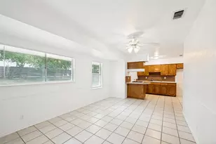 903 Woodbrook St, Arlington, TX 76011 - Photo 5