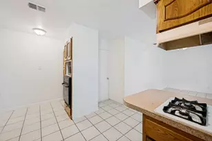 903 Woodbrook St, Arlington, TX 76011 - Photo 9