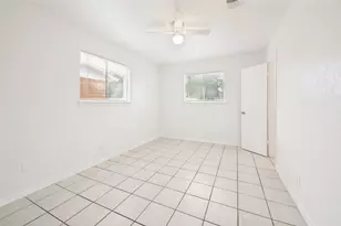 903 Woodbrook St, Arlington, TX 76011 - Photo 13