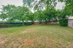 903 Woodbrook St, Arlington, TX 76011 - Photo 25