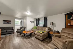 1724 S 18th St, Waco, TX 76706 - Photo 5