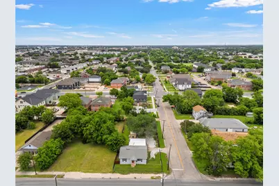 1724 S 18th Street, Waco, TX 76706 - Photo 1