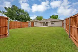 925 Creekview Dr, Mesquite, TX 75181 - Photo 25
