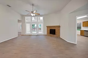 925 Creekview Dr, Mesquite, TX 75181 - Photo 3