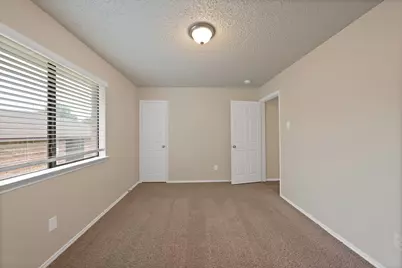 925 Creekview Drive, Mesquite, TX 75181 - Photo 17