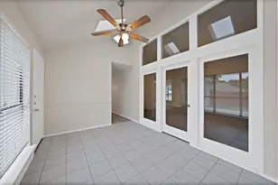 925 Creekview Dr, Mesquite, TX 75181 - Photo 13