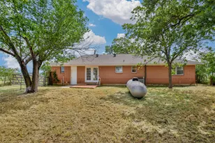 65 Kirby St, Callisburg, TX 76240 - Photo 37