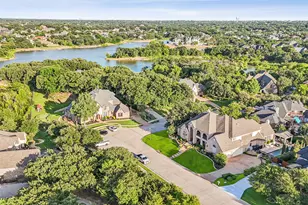 3113 Overlook Cir, Highland Village, TX 75077 - Photo 3
