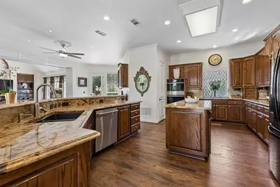 3113 Overlook Circle, Highland Village, TX 75077 - Photo 9