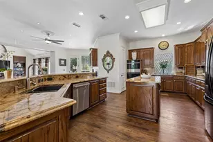 3113 Overlook Cir, Highland Village, TX 75077 - Photo 9