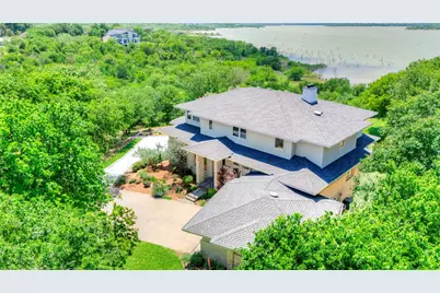 1132 Mallard Pointe Drive, Grand Prairie, TX 75104 - Photo 5