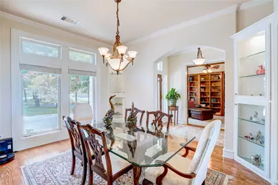 1132 Mallard Pointe Drive, Grand Prairie, TX 75104 - Photo 9