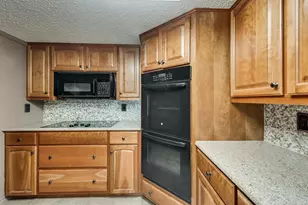 1912 Anna Dr, Irving, TX 75061 - Photo 13