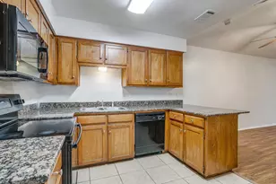 7809 Laver Ct, Fort Worth, TX 76112 - Photo 21