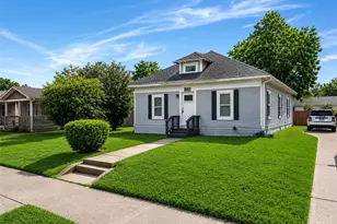 403 S Willomet Ave, Dallas, TX 75208 - Photo 1