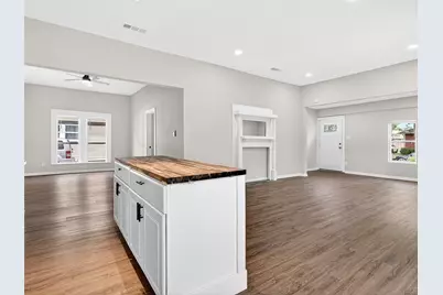 403 S Willomet Avenue, Dallas, TX 75208 - Photo 17