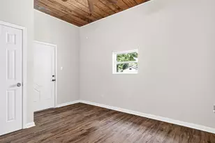 403 S Willomet Ave, Dallas, TX 75208 - Photo 23