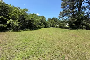 1501 12th St NE, Paris, TX 75460 - Photo 1