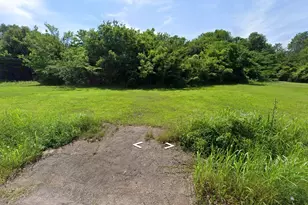 1501 12th St NE, Paris, TX 75460 - Photo 1