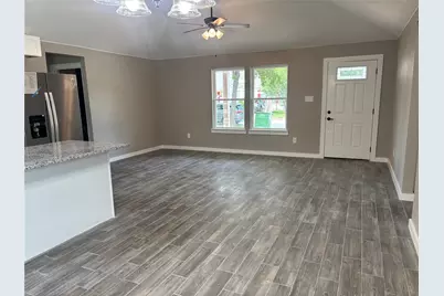 301 23rd Street, Mineral Wells, TX 76067 - Photo 3