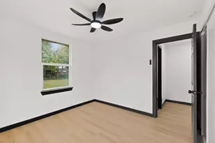 2518 Larry Dr, Dallas, TX 75228 - Photo 33