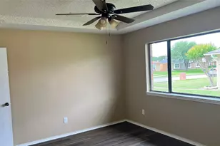 1725 Glencairn Ln, Lewisville, TX 75067 - Photo 5
