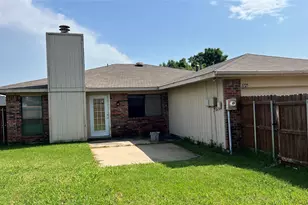 1725 Glencairn Ln, Lewisville, TX 75067 - Photo 13