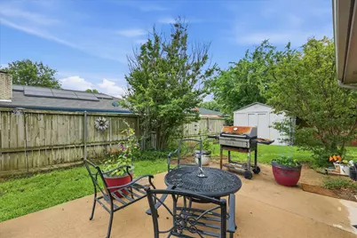 2604 Meadow Place, Bedford, TX 76021 - Photo 35
