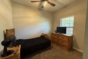 510 N Friou St, Alvarado, TX 76009 - Photo 29