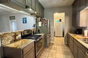 510 N Friou St, Alvarado, TX 76009 - Photo 13