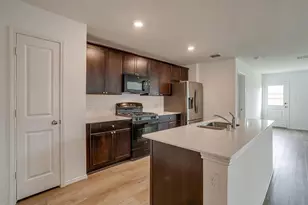 320 Red Rock Trl, Fort Worth, TX 76052 - Photo 7