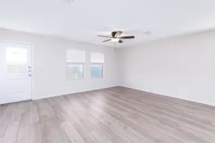 320 Red Rock Trl, Fort Worth, TX 76052 - Photo 11