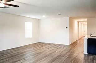 320 Red Rock Trl, Fort Worth, TX 76052 - Photo 19