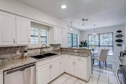 2015 Tanglewood Drive, Grapevine, TX 76051 - Photo 9