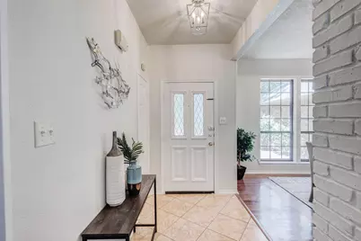 2015 Tanglewood Drive, Grapevine, TX 76051 - Photo 3