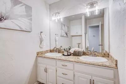 2015 Tanglewood Drive, Grapevine, TX 76051 - Photo 17