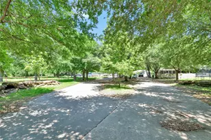 5313 Hidden Oaks Ln, Arlington, TX 76017 - Photo 5