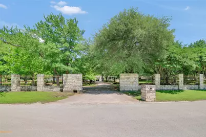 5313 Hidden Oaks Lane, Arlington, TX 76017 - Photo 3