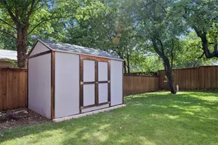 1902 Cheshire Dr, Grapevine, TX 76051 - Photo 31