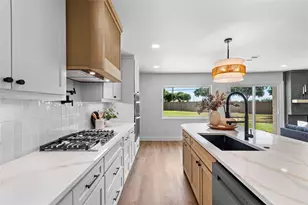 7881 La Cabeza Dr, Dallas, TX 75248 - Photo 9